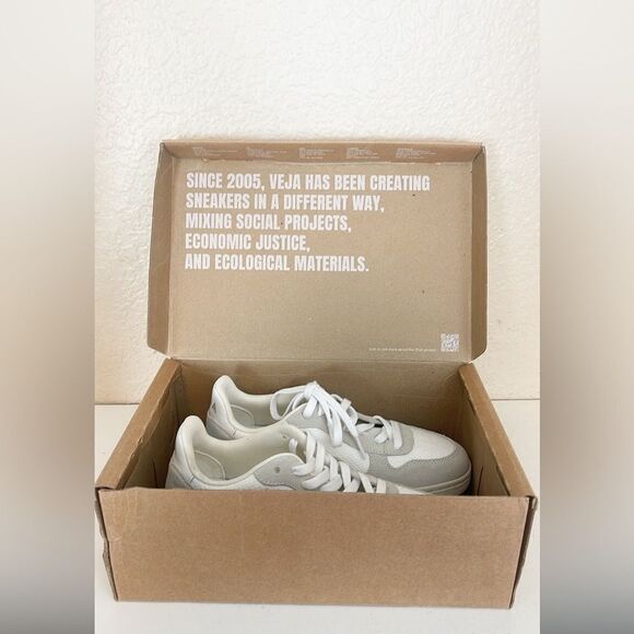 Veja V-10 B-MESH WHITE NATURAL PIERRE 37/6. New - Picture 17 of 17